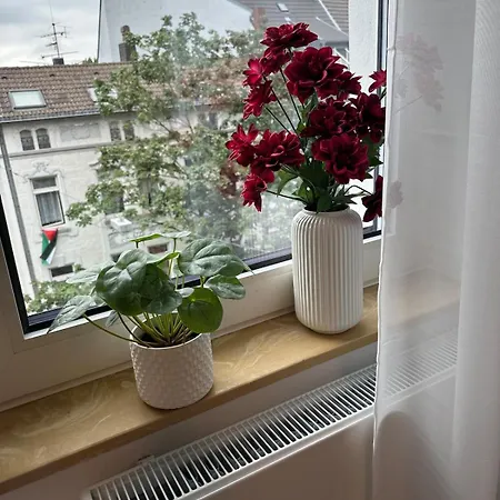 Underground Parking Space, Cozy 1-room Appartement Düsseldorf